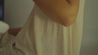 Eating in a dress - porn video