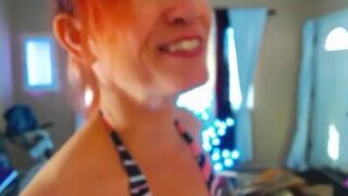 Unboxing fan gift Join my lifetime to chat with me links are on my profile - porn video